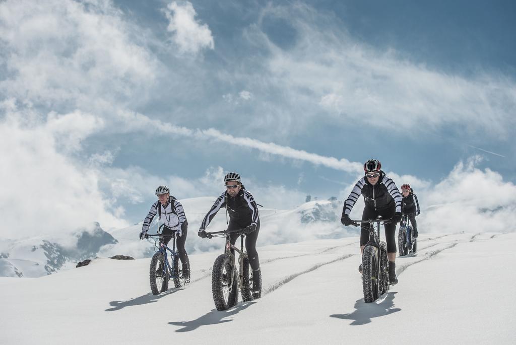 Отель Alpenclub Энгельберг Экстерьер фото